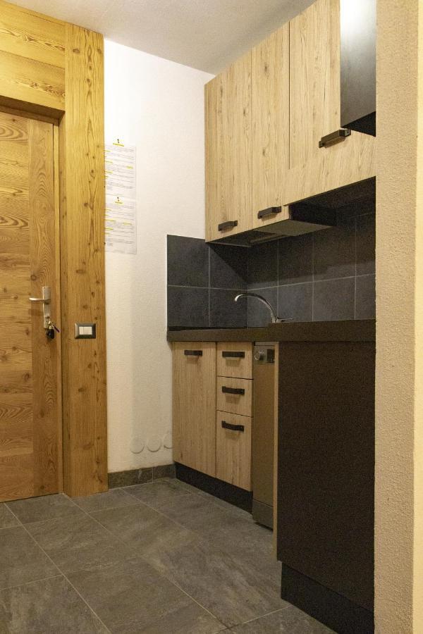 Complesso I Dadi - Condominio Cielo Alto Breuil-Cervinia Exterior photo